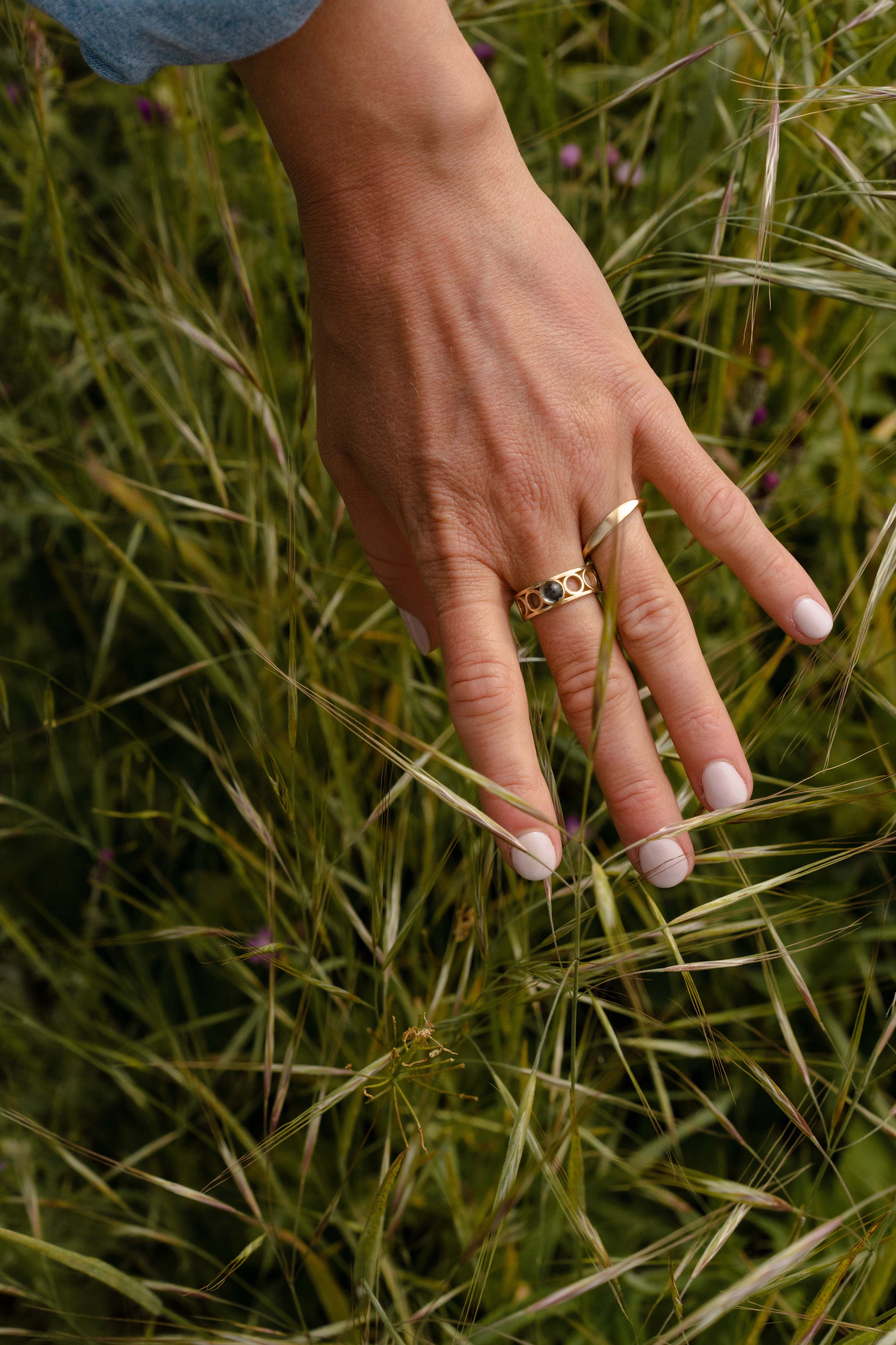 Gold Sapphire Cylinder Ring and Bandeau Ring