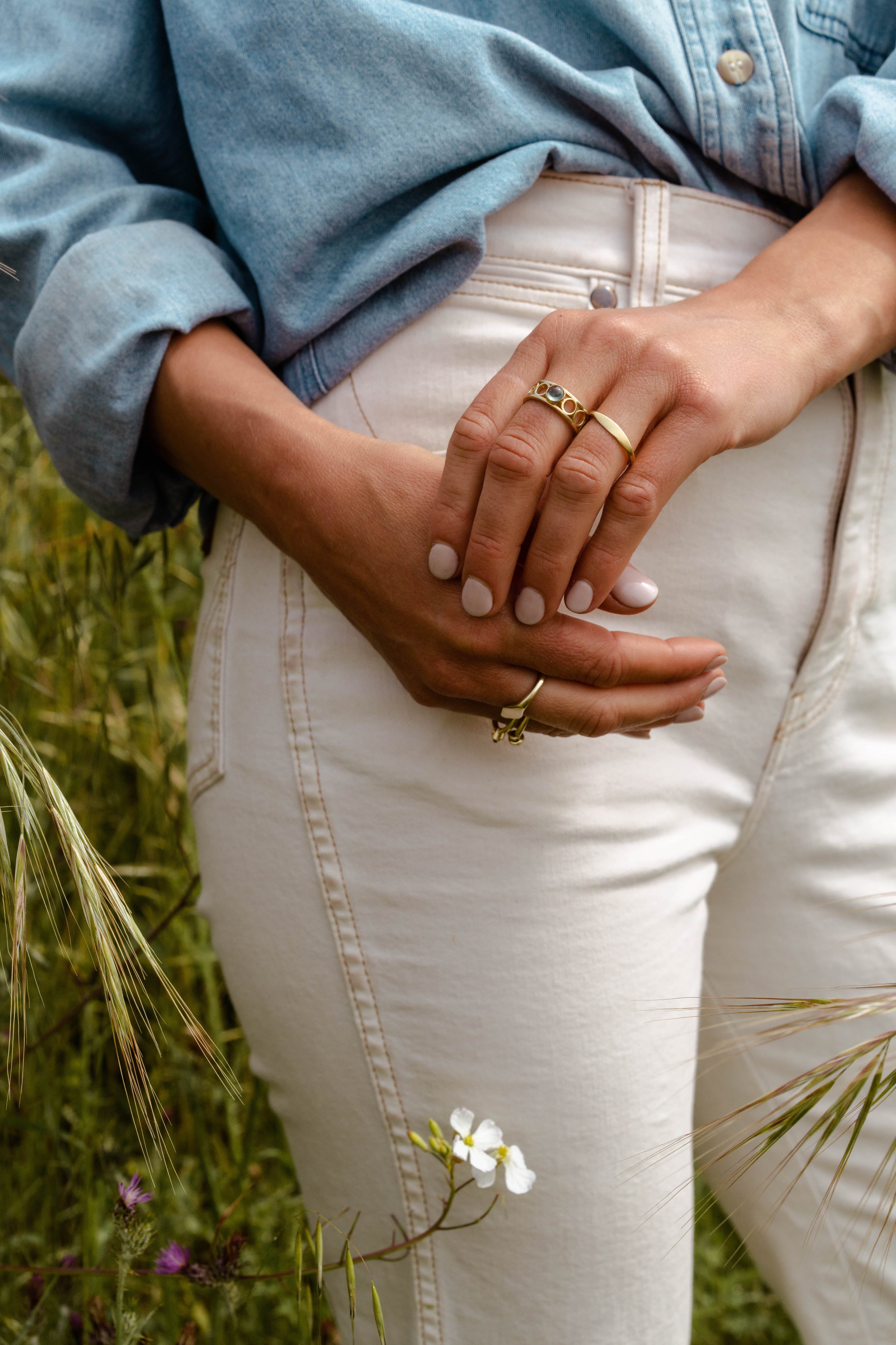 Gold Sapphire Cylinder Ring and Bandeau Ring