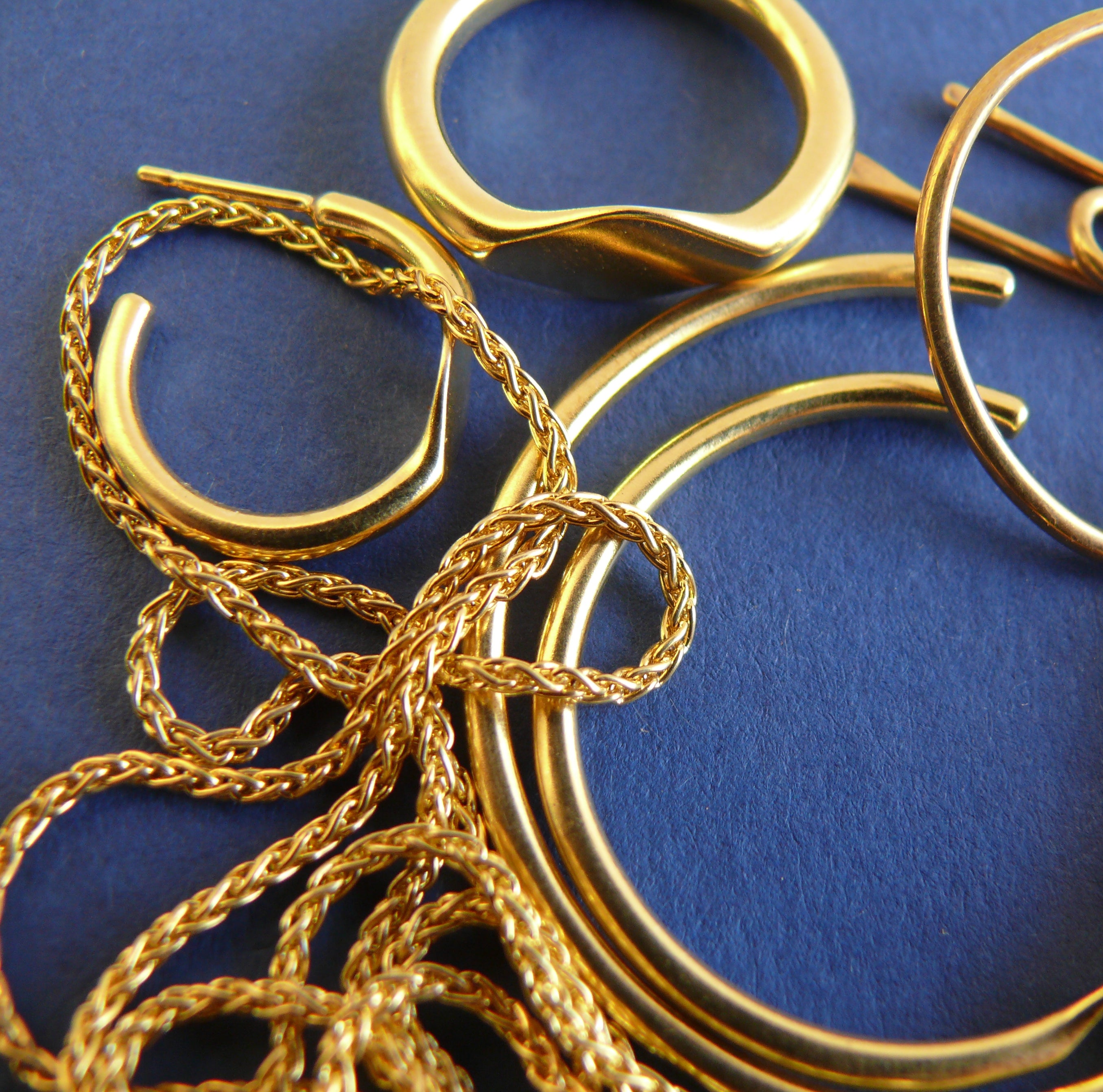 Made Line Jewelry is made with recycled and fairmined gold and silver.
