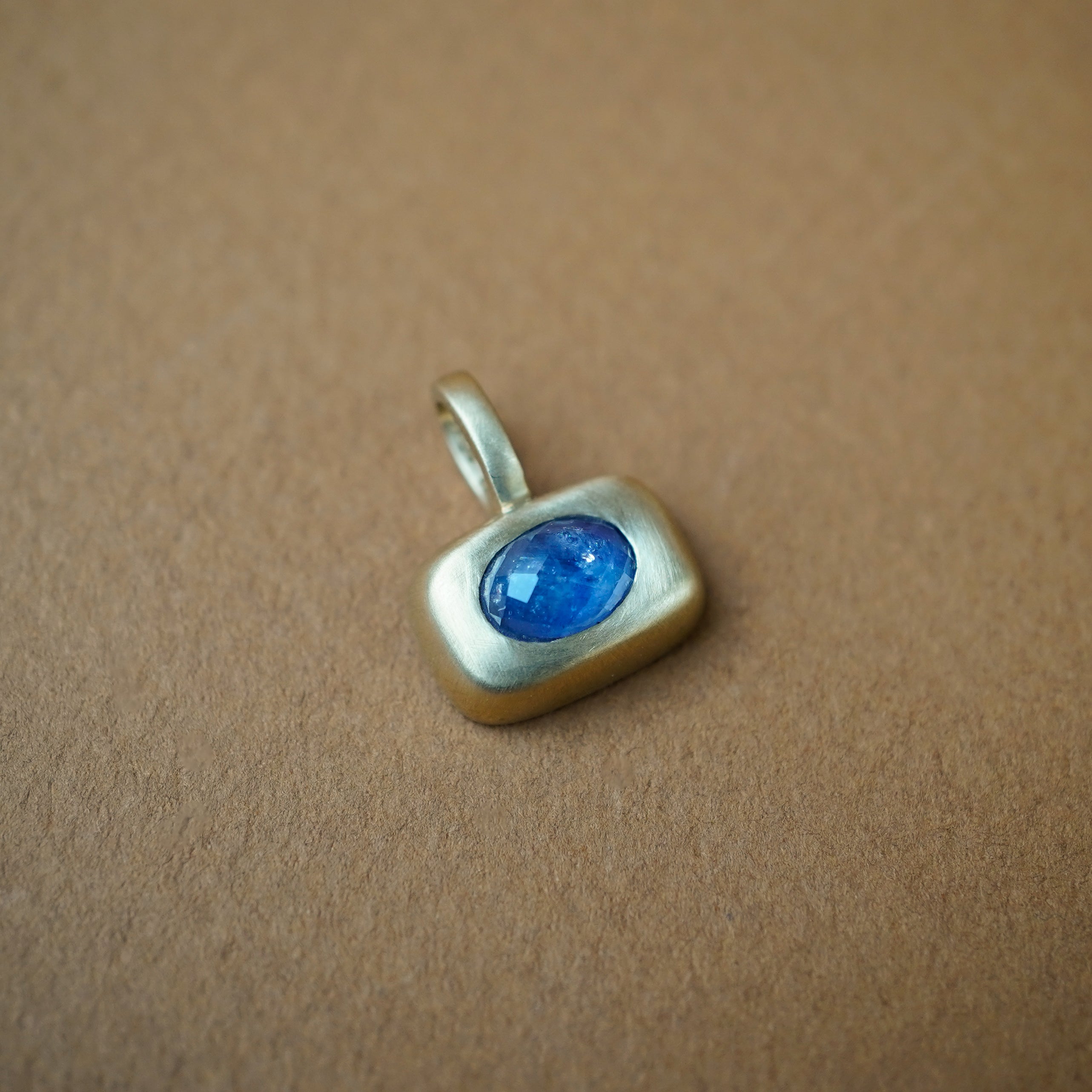 Blue Sapphire Horizontal Trove Charm - Gold