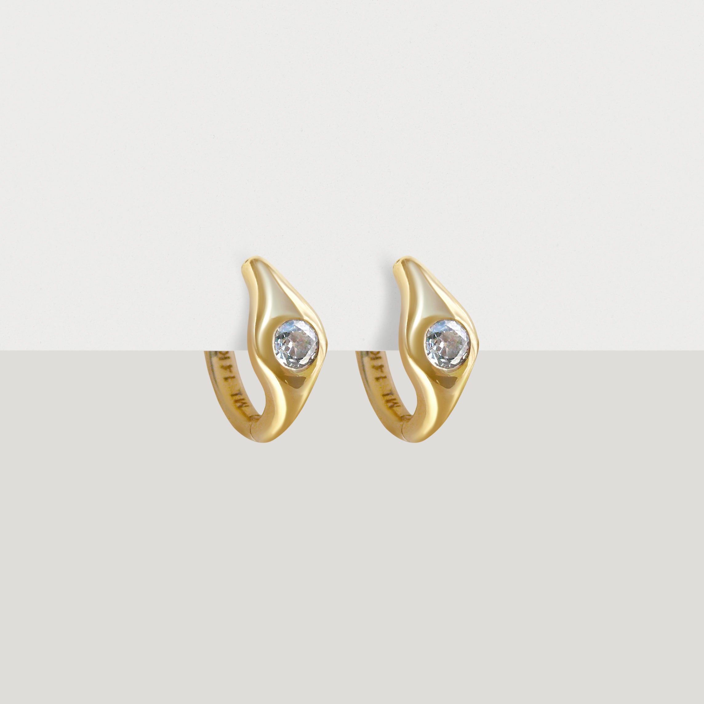 Diamond Petite Signet Clicker Huggies Gold