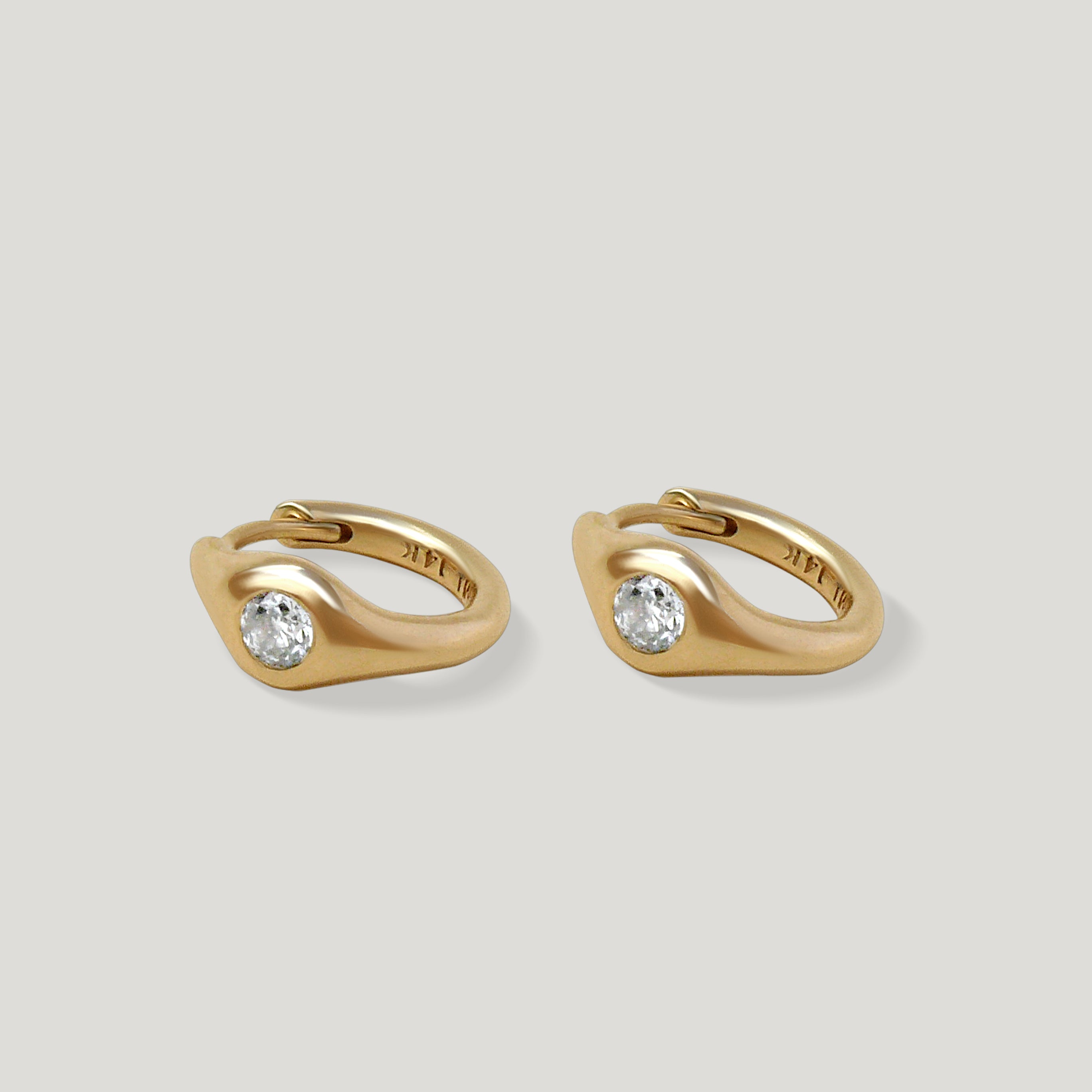 Diamond Petite Signet Clicker Huggies Gold