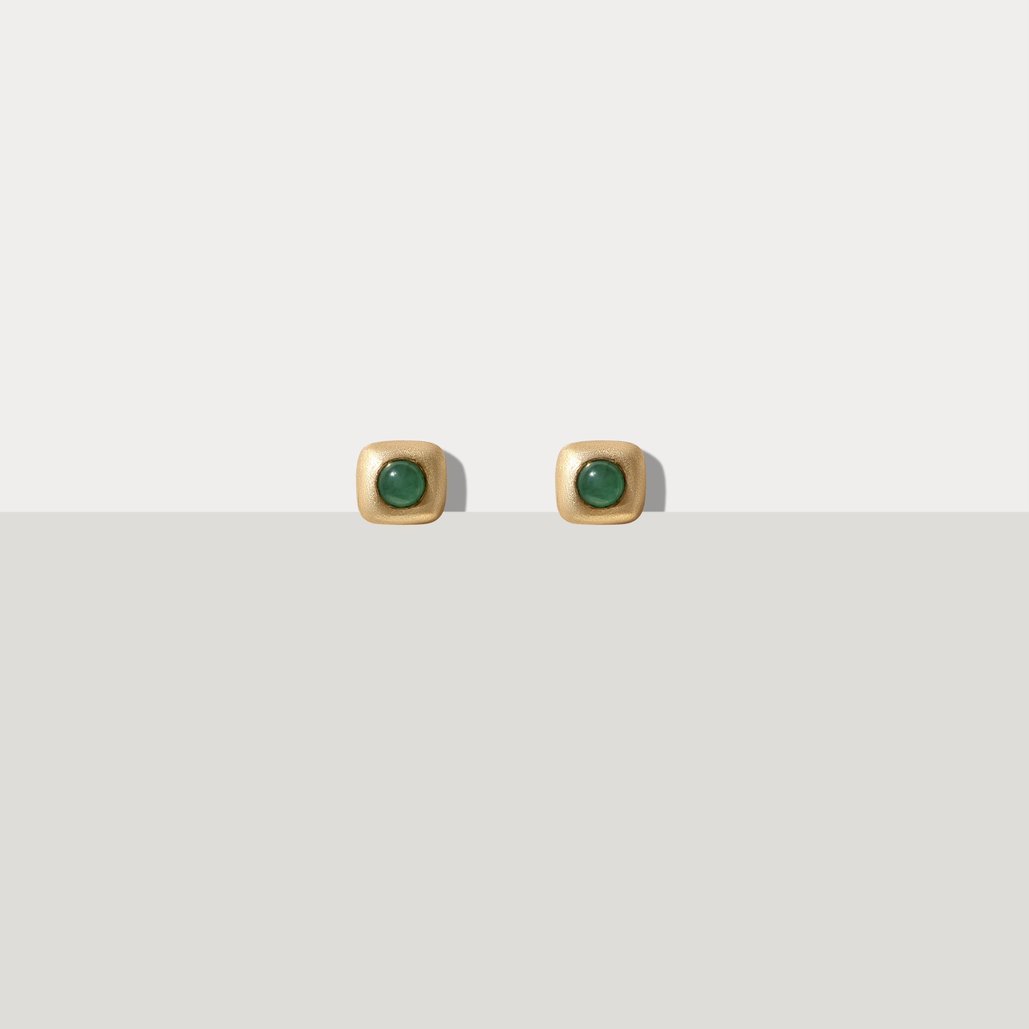 Emerald Trove Stud Earring - Gold