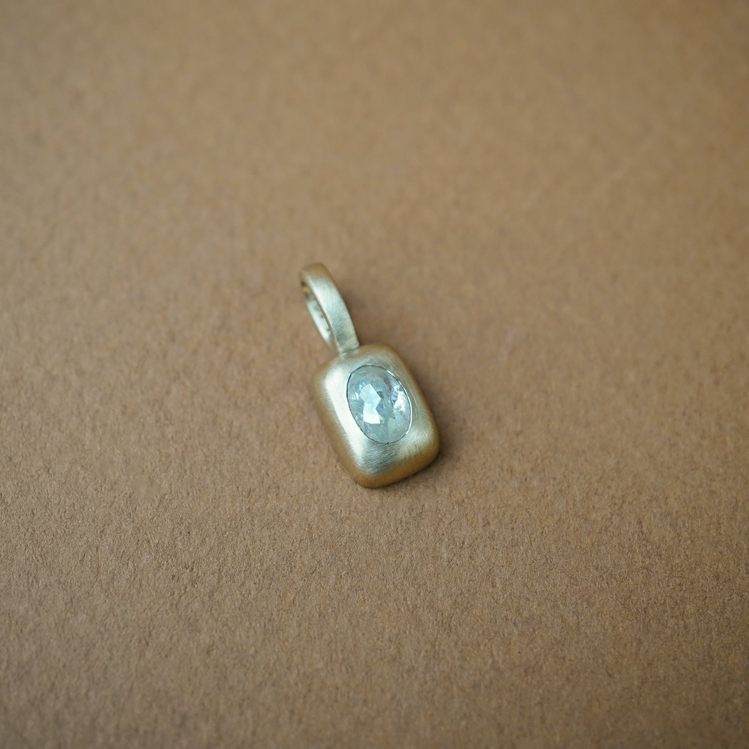 Oval Diamond Vertical Trove Charm - Gold