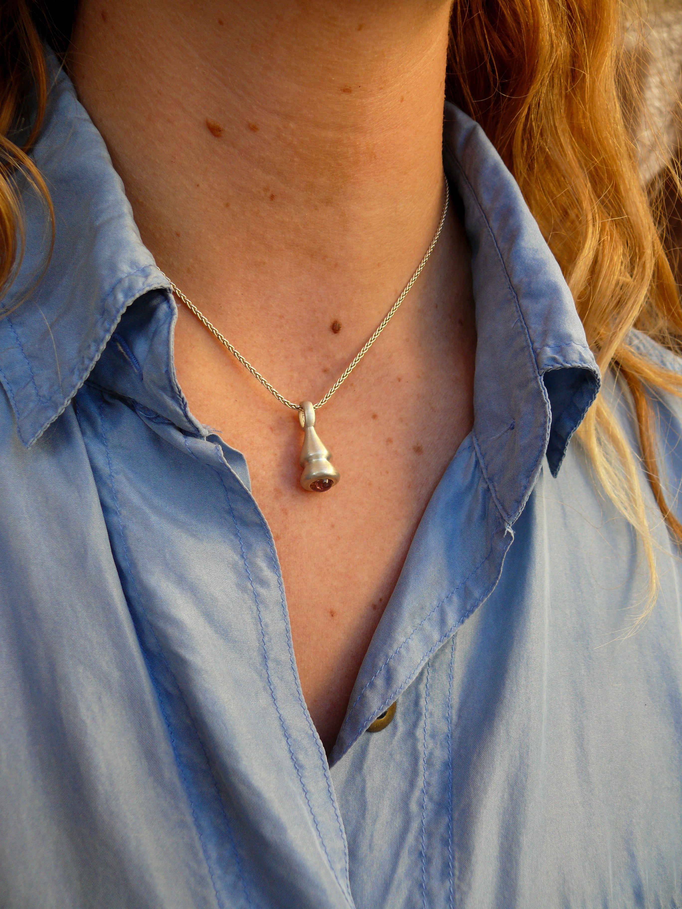 Pink-Tourmaline-Pendulum-Charm-No.1-Silver_ad952bd6-e79a-460e-9c74-bd7678da2b23