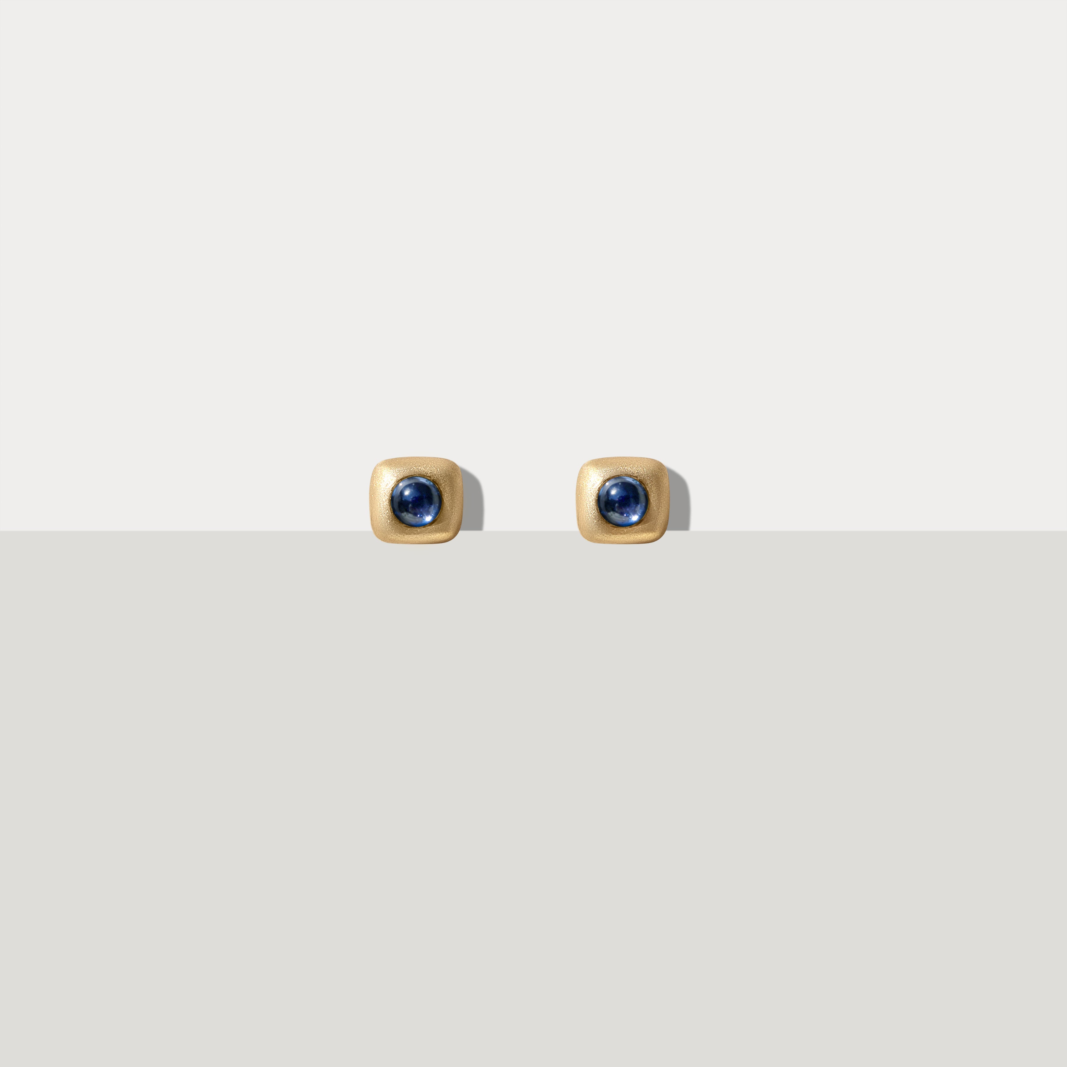 Sapphire Trove Stud Earring - Gold
