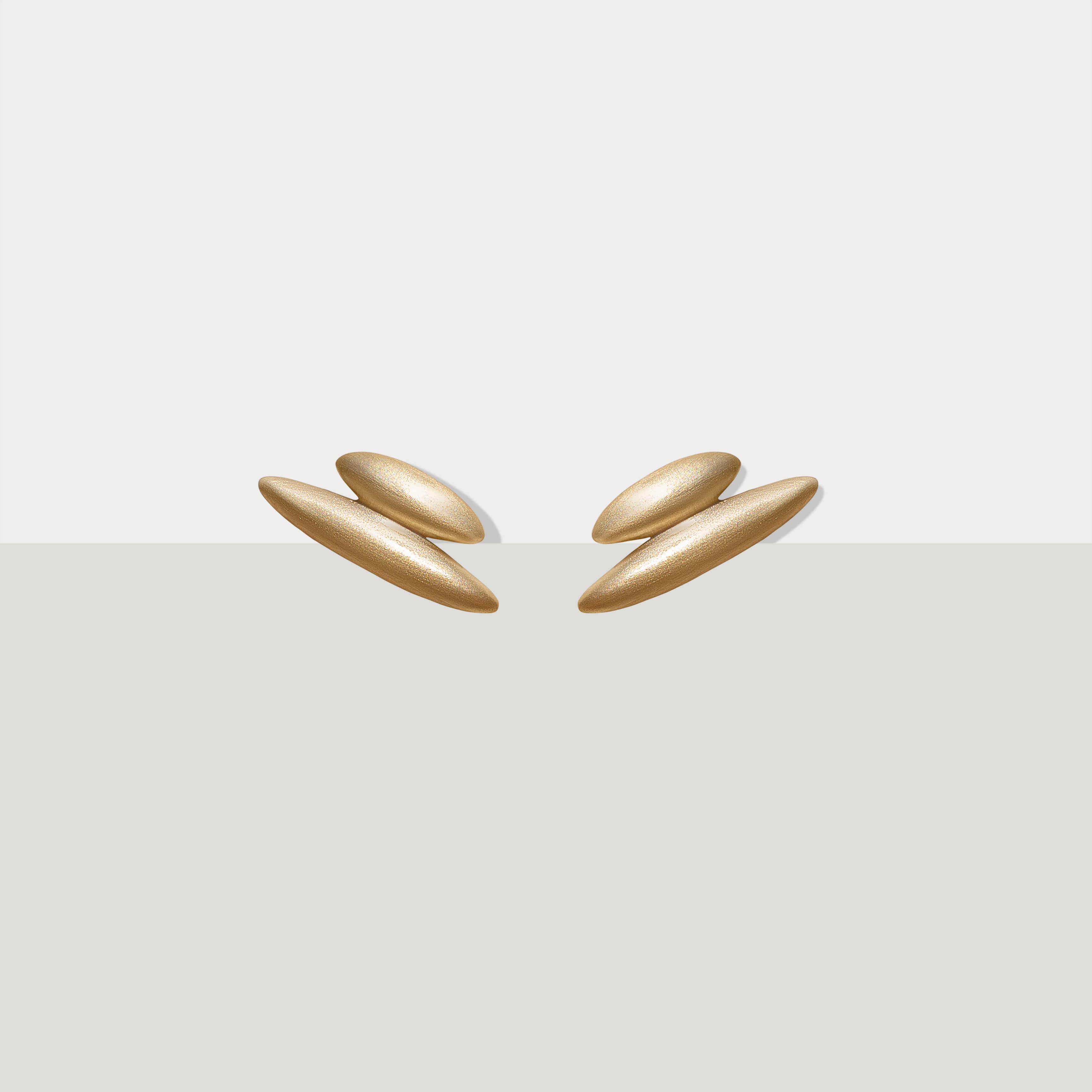 Trace Stud Earring - Gold